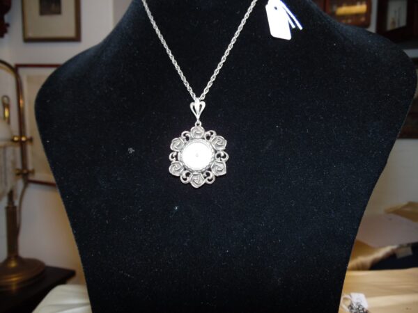 ketting met horloge
