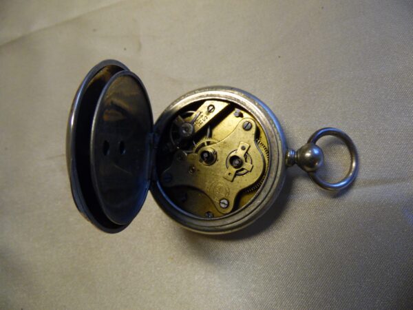 zilveren sleutelhorloge - Afbeelding 2
