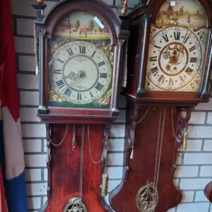 Eikenhouten Friese staartklok