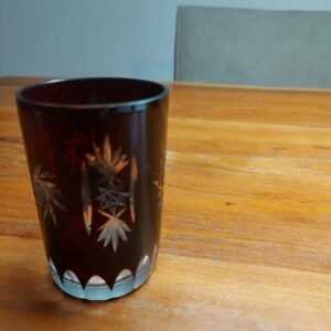 Boheems robijnrood geslepen glas