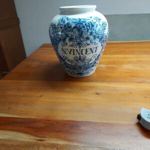 Tabakspot van aardewerk (deksel ontbreekt)